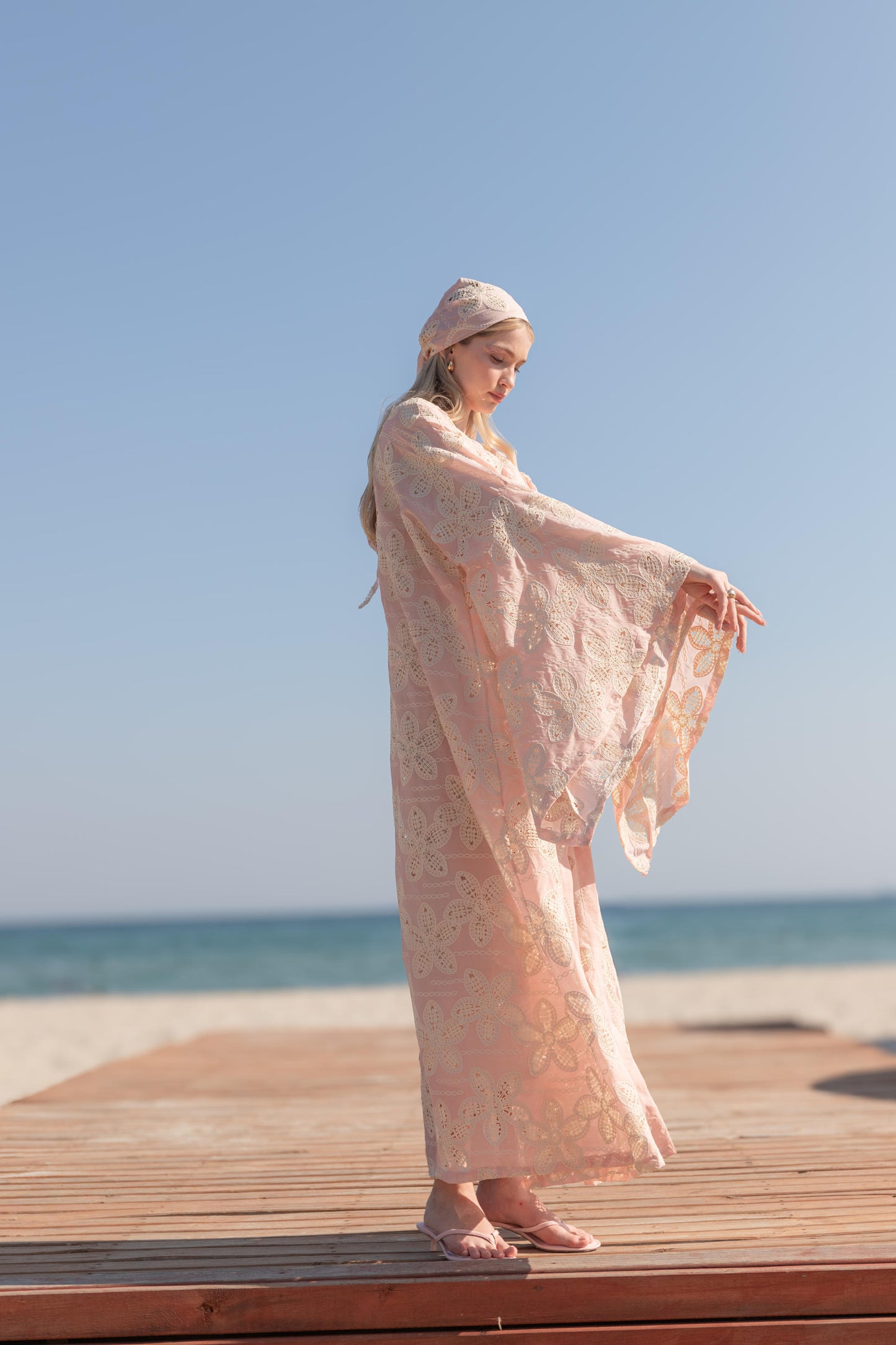 Kroşe Çiçekli İpek Fisto Pembe Kimono