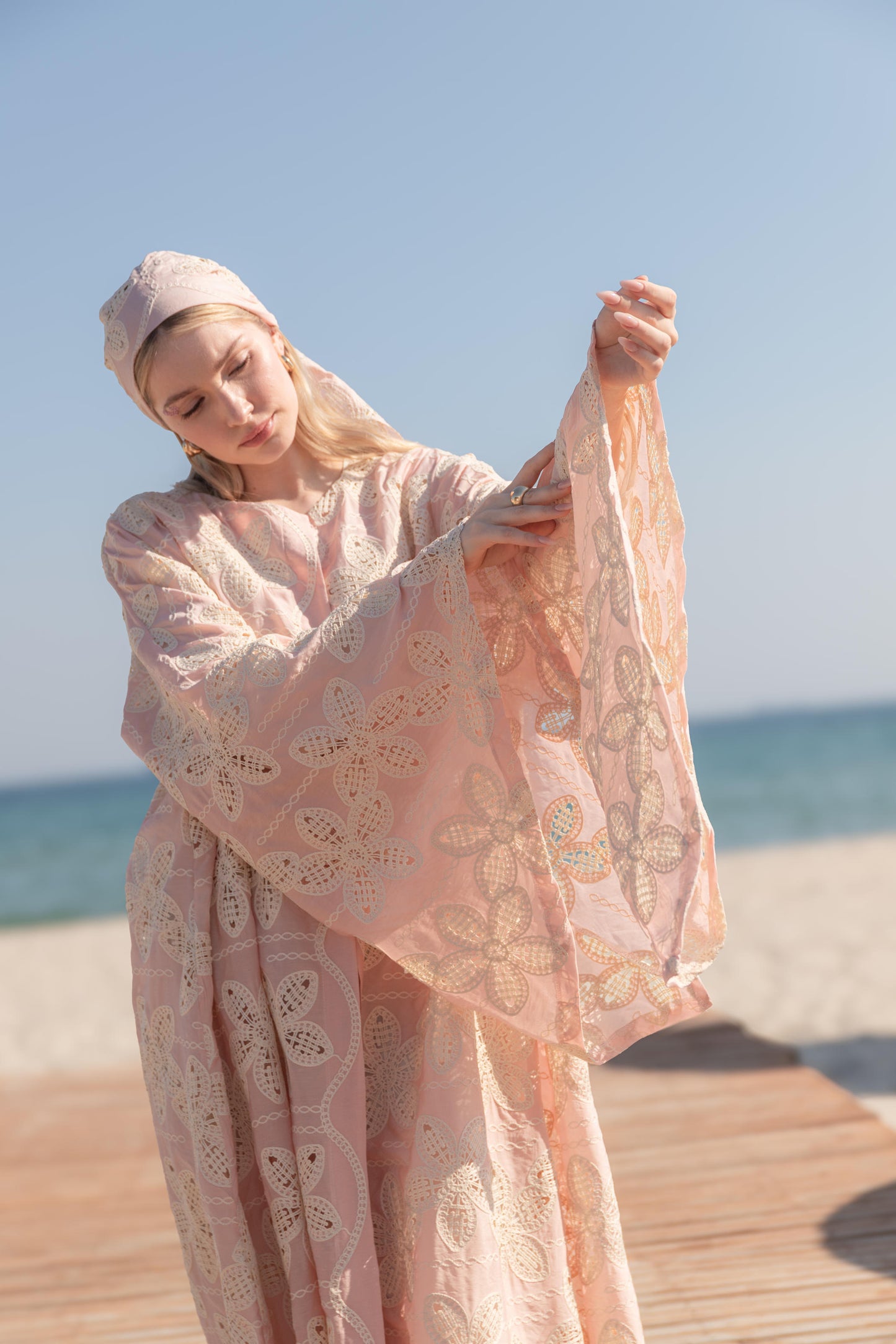 Kroşe Çiçekli İpek Fisto Pembe Kimono