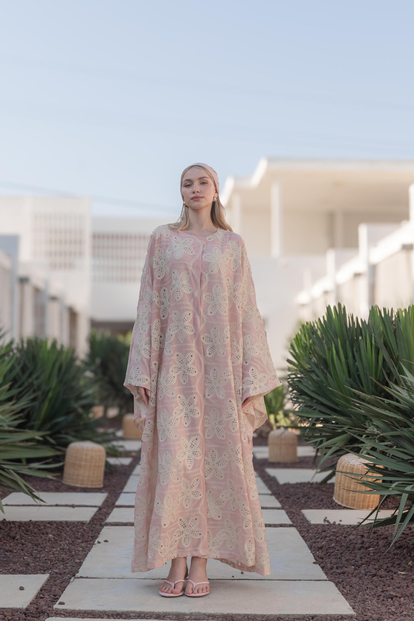 Kroşe Çiçekli İpek Fisto Pembe Kimono