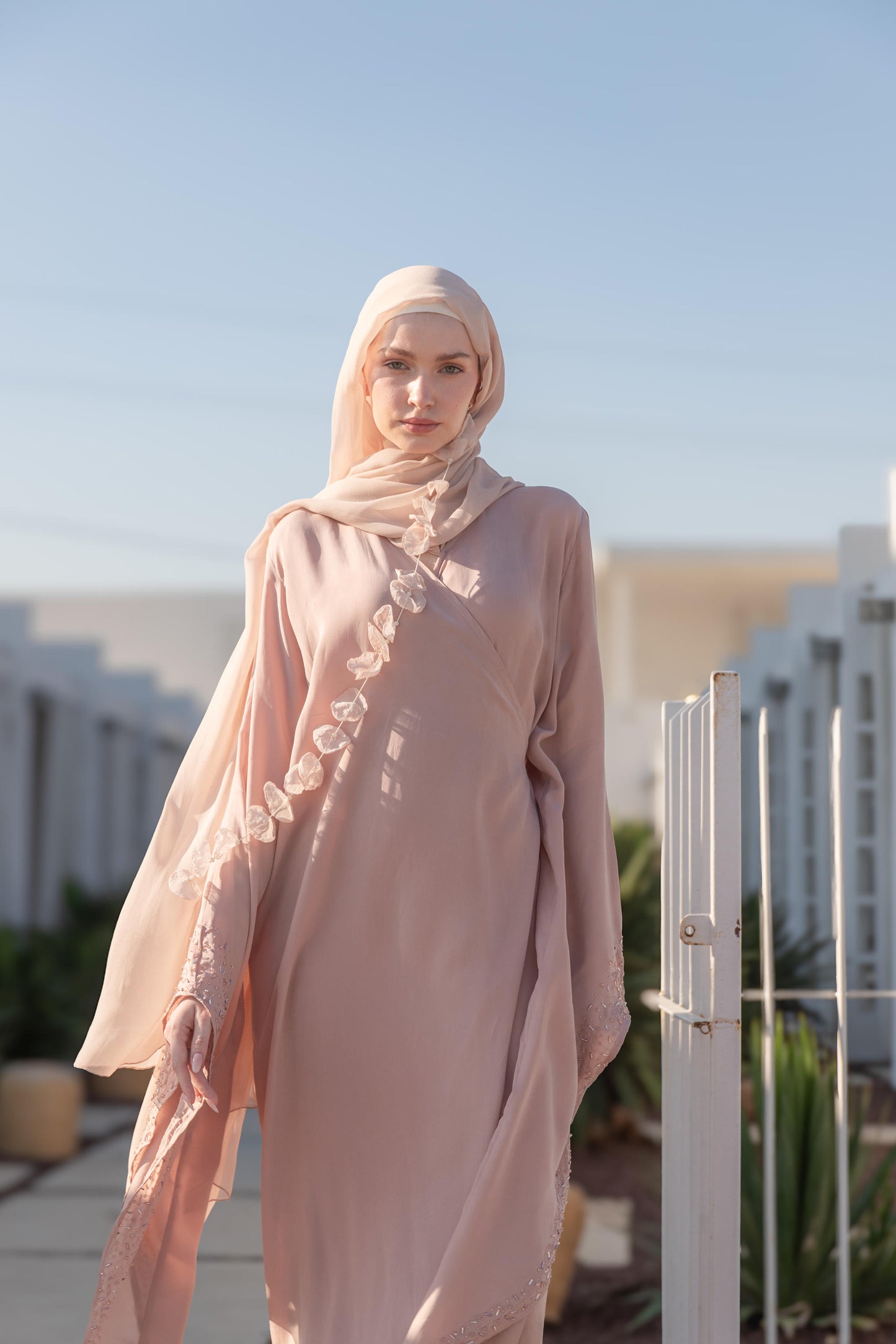 El İşlemeli Kruvaze İpek Kimono