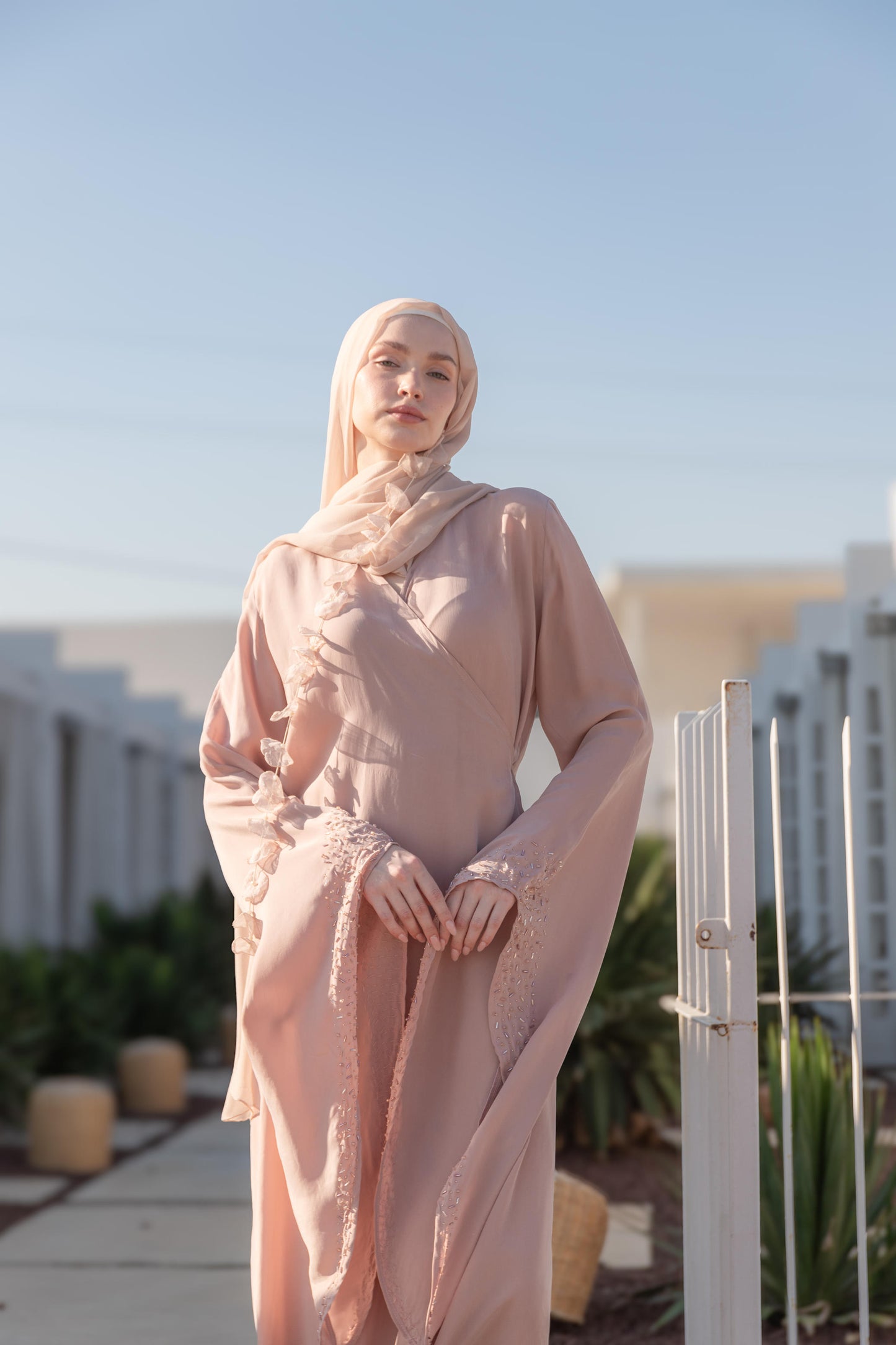 El İşlemeli Kruvaze İpek Kimono