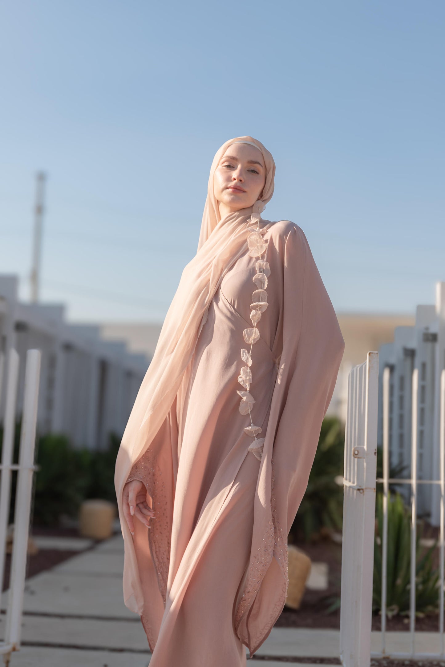 El İşlemeli Kruvaze İpek Kimono