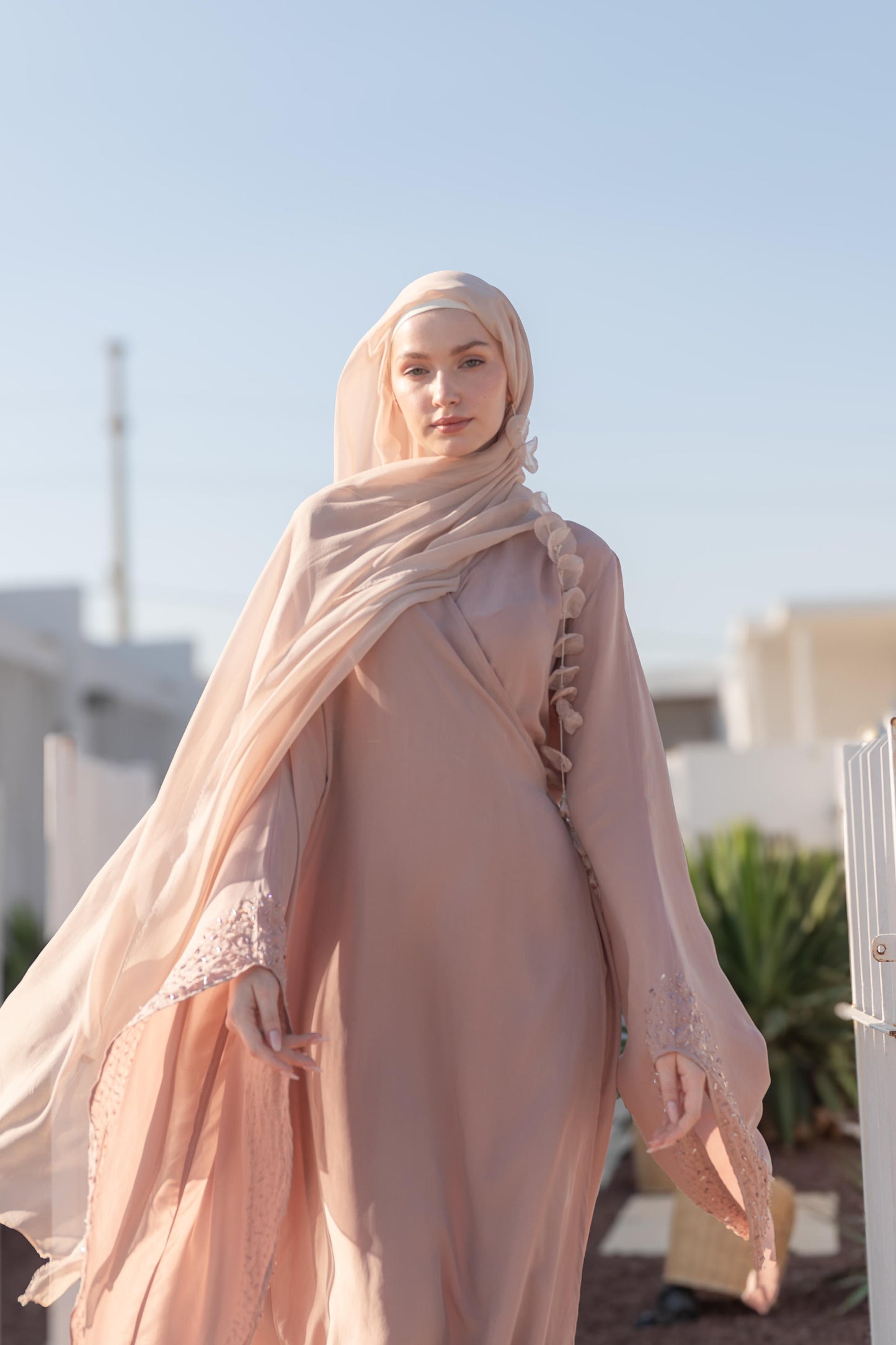 El İşlemeli Kruvaze İpek Kimono