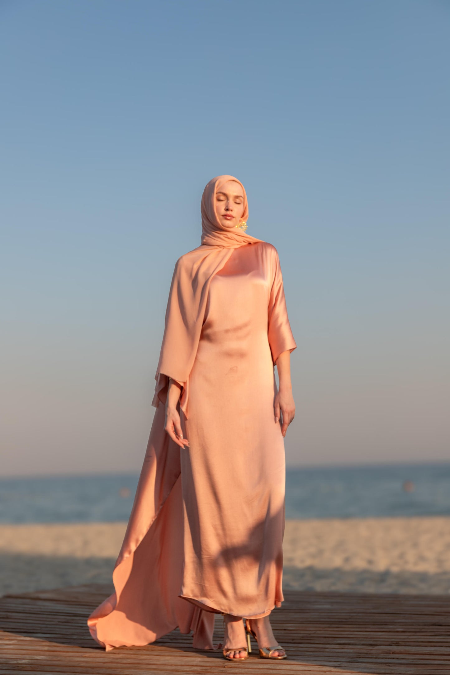 100% İpek Pelerin Abiye Peach