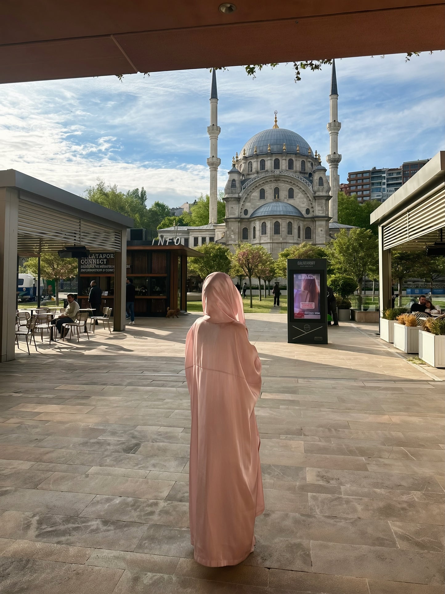 Runifluz Abaya